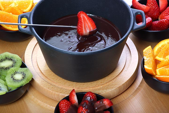 Fondue Recipes For Kids
 4 Delicious And Easy Chocolate Fondue Recipes For Kids