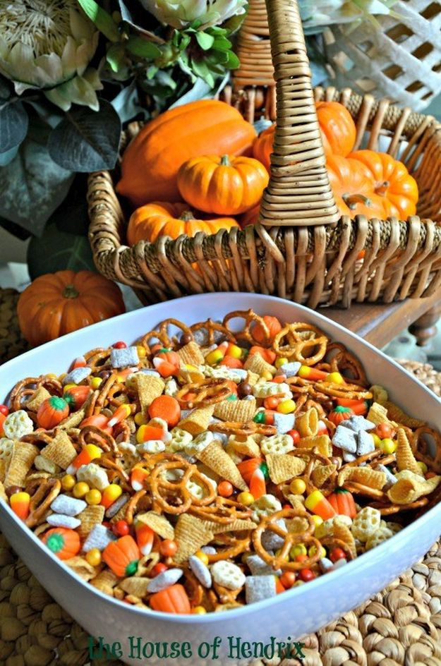 Food For Halloween Party Ideas
 17 Fun Halloween Party Food Ideas for an Unfor table