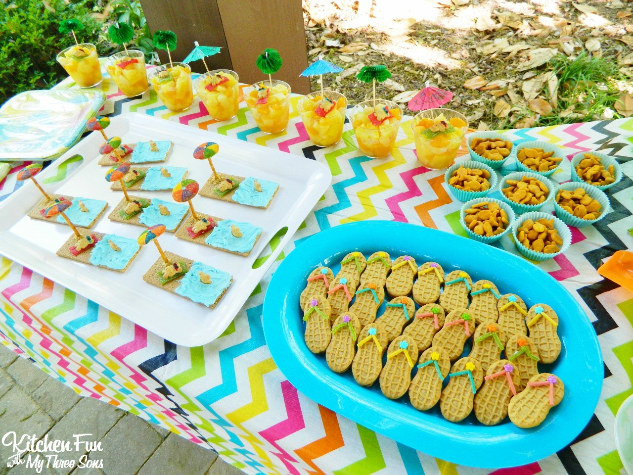Food Ideas For Party At The Beach
 Teddy Bear Beach Party Treats & Snacks including a Free