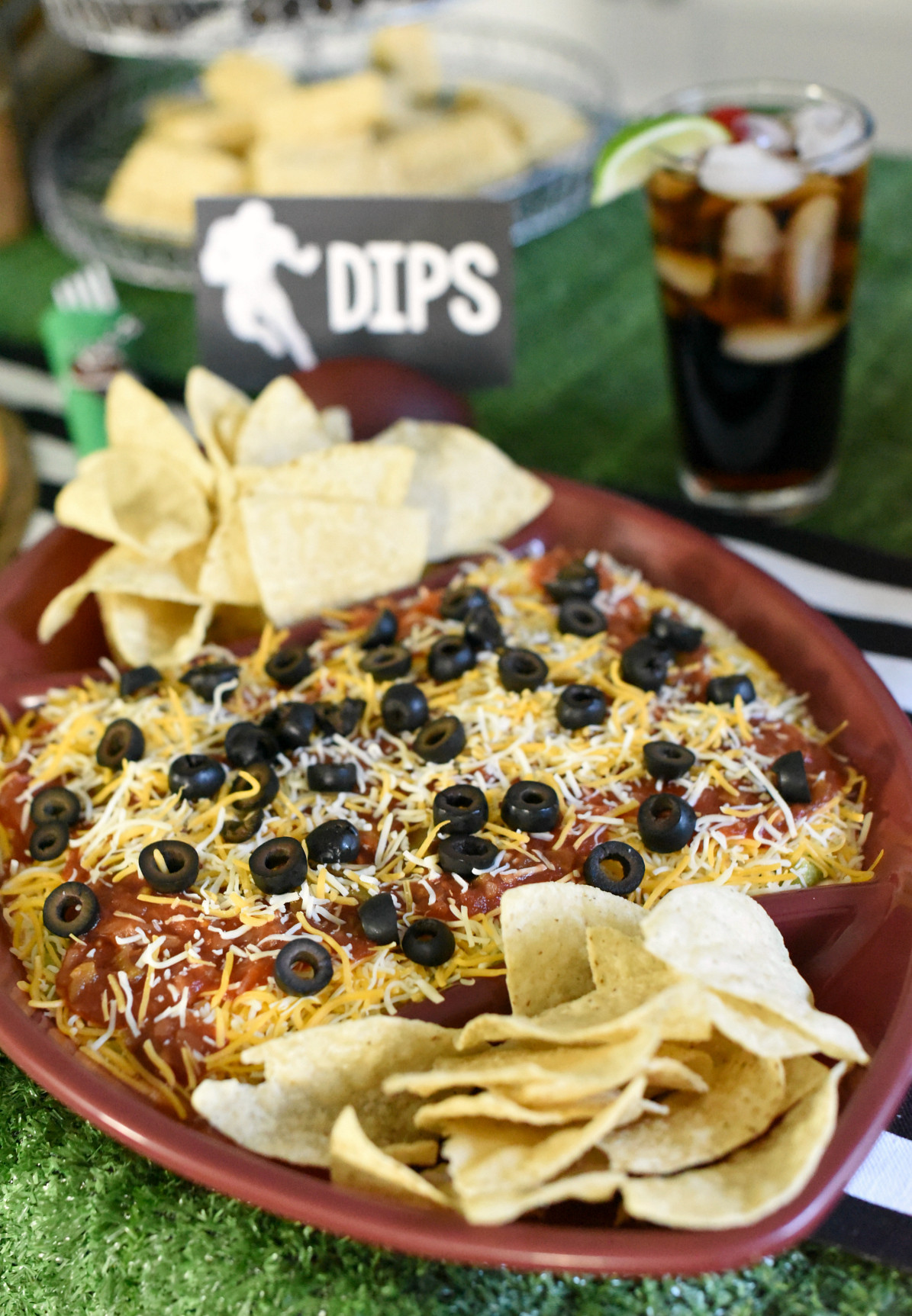Football Party Ideas Food
 Tailgate Party Fun Football Themed Party – Fun Squared