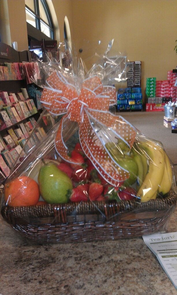 Fruit Basket Gift Ideas
 Fruit baskets make a great well t