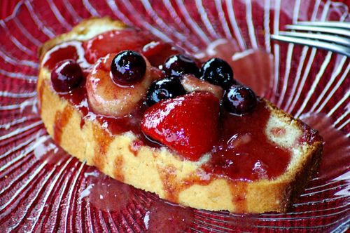 Fruit Toppings For Pound Cake
 Pound Cake with fruit topping