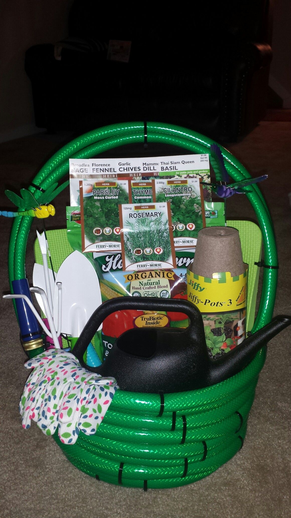 Garden Themed Gift Basket Ideas
 Water Hose Garden Basket