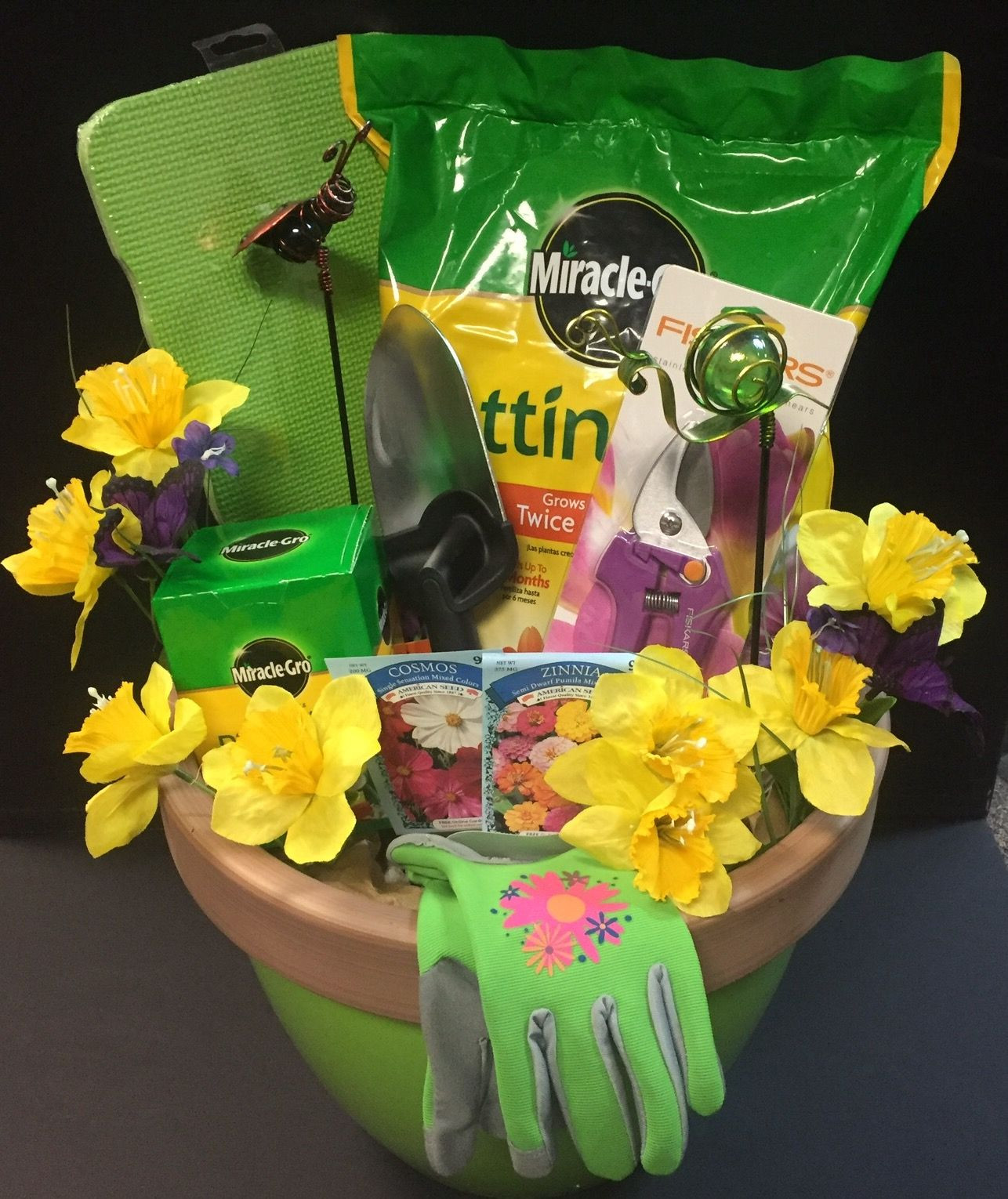 Garden Themed Gift Basket Ideas
 Gardening Raffle Basket