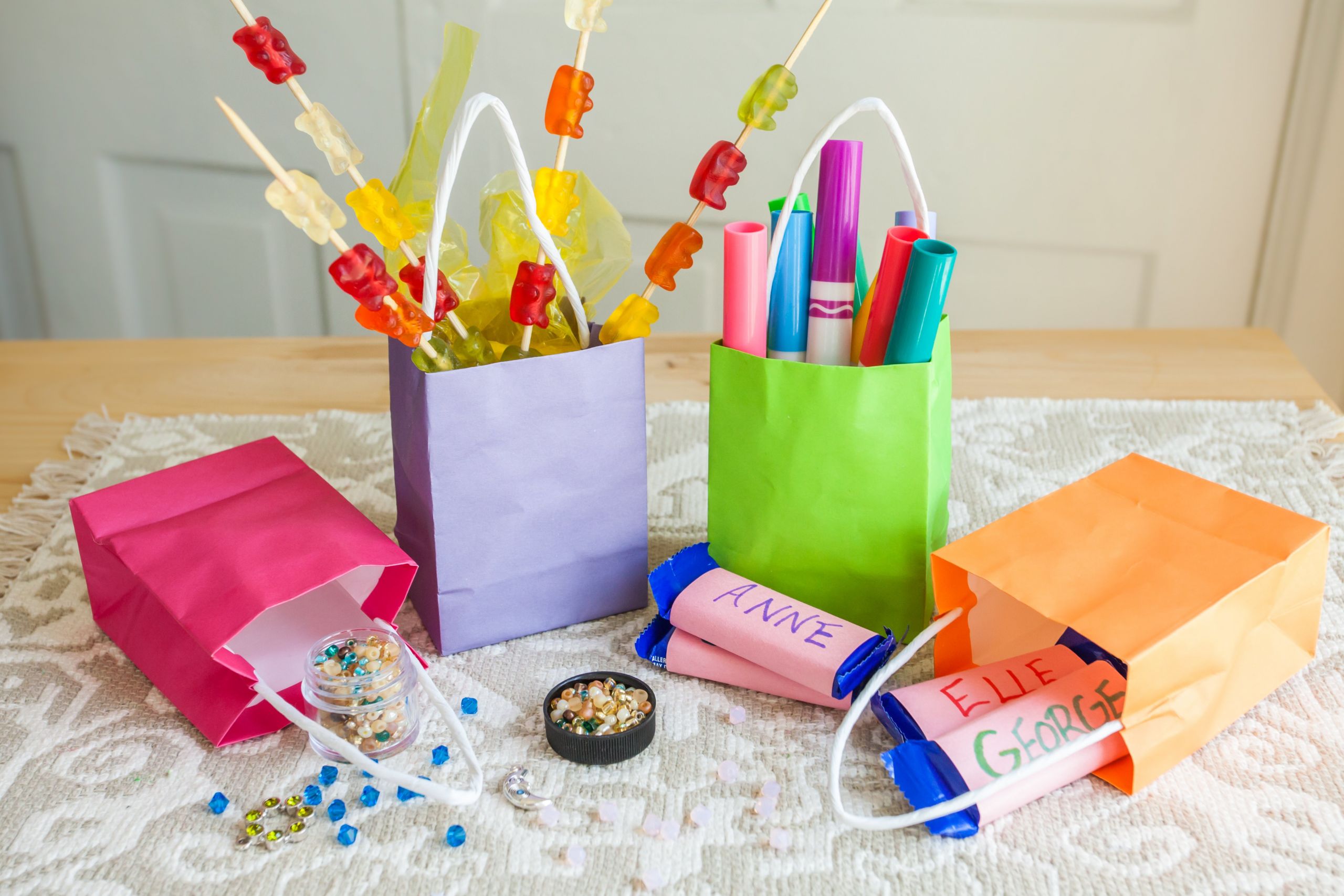 Gift Bag Ideas For Kids Birthday Party
 Ideas for Kids Birthday Party Gift Bags with