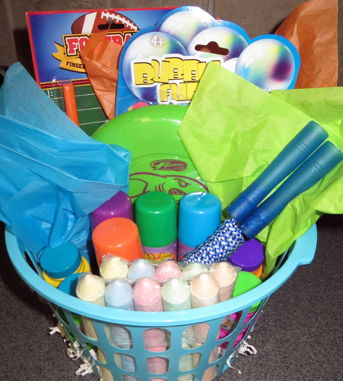 Gift Basket Ideas For Children
 Room Mom Extraordinaire Summer Fun Basket for Kids