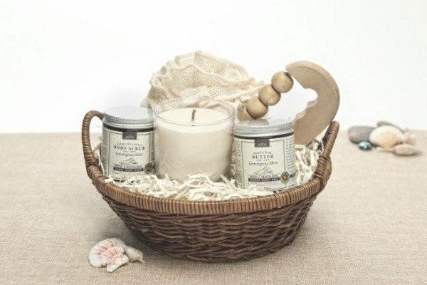 Gift Basket Ideas Women
 Spa Gift Basket Ideas For Woman From The Heart