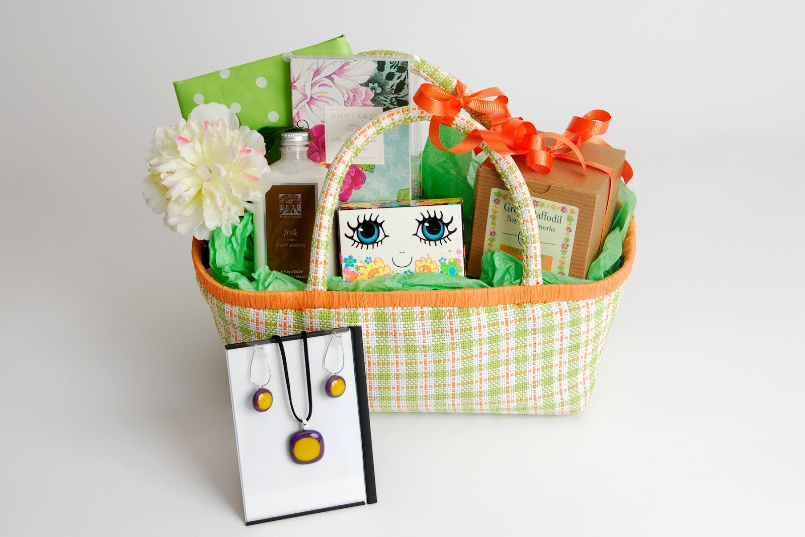 Gift Basket Ideas Women
 Thoughtful Presence 5 Great Gift Basket Ideas For Women