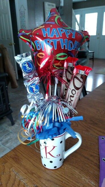 Gift Baskets For Coworkers Ideas
 Best 25 Coworker birthday ts ideas on Pinterest