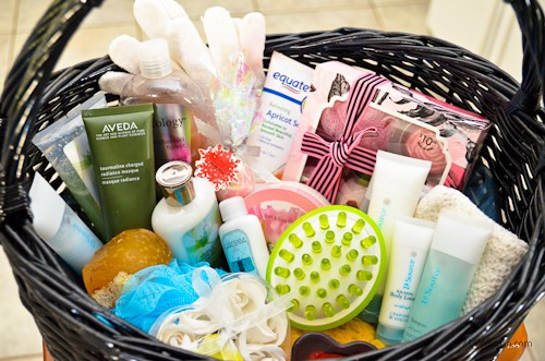 Gift Baskets For Coworkers Ideas
 75 Good Inexpensive Gifts for Coworkers