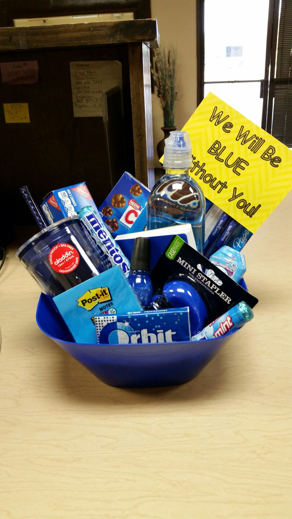 Gift Baskets For Coworkers Ideas
 75 Good Inexpensive Gifts for Coworkers
