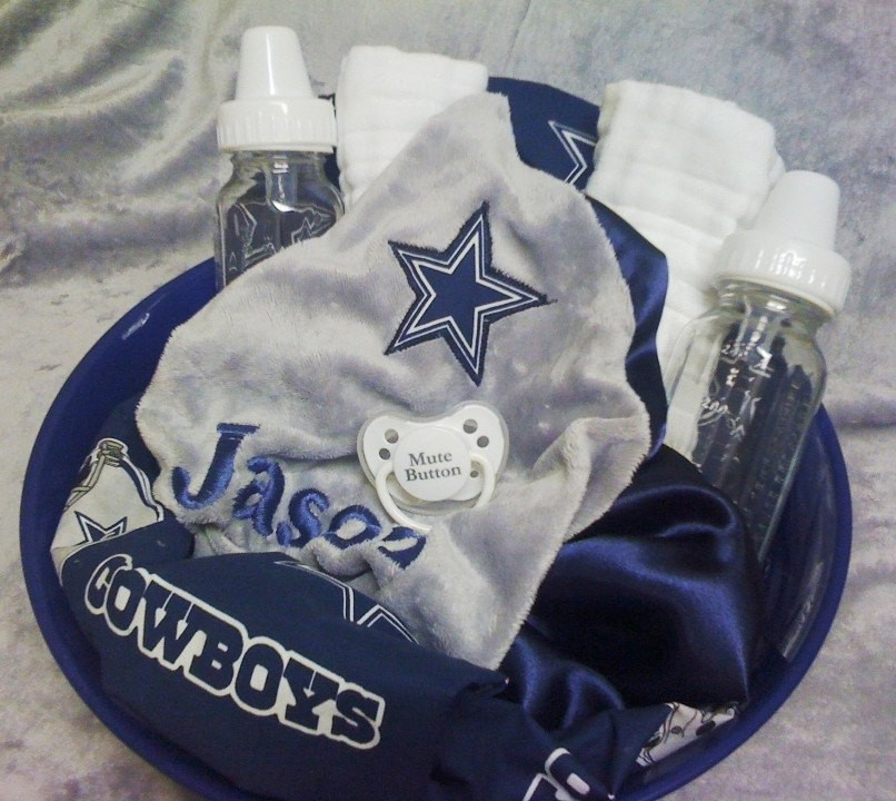 Gift Ideas For Cowboys
 Dallas Cowboys Baby Gift Set