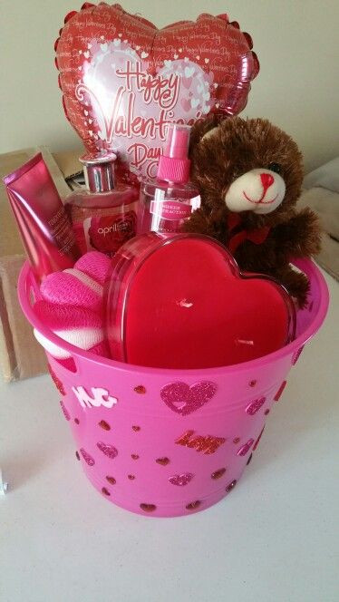 Gift Ideas For Friends Valentines
 7 Sweet and Thoughtful Valentine s Gift Ideas Your