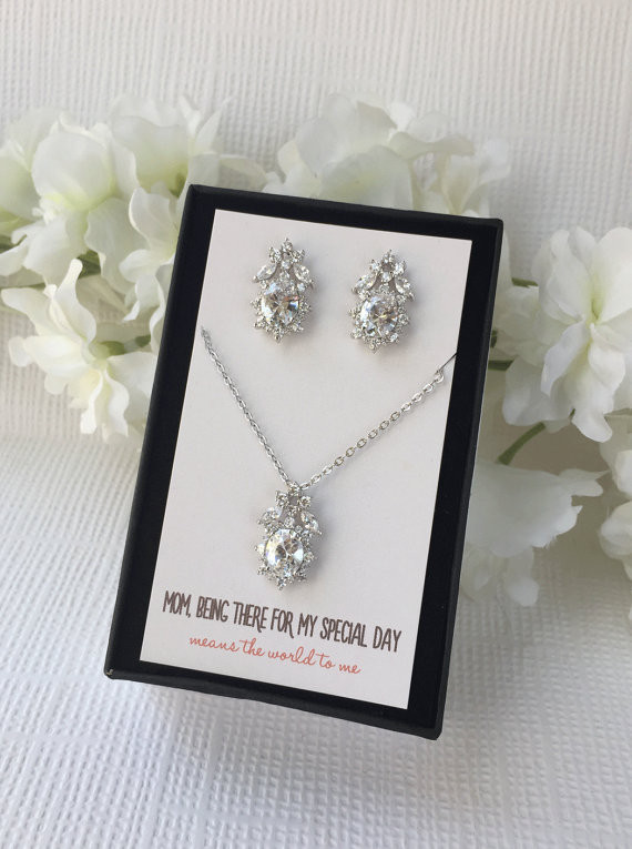 Gift Ideas For Mother Of The Bride And Groom
 Mother The Bride Gift Personalized Bridal Party Gifts