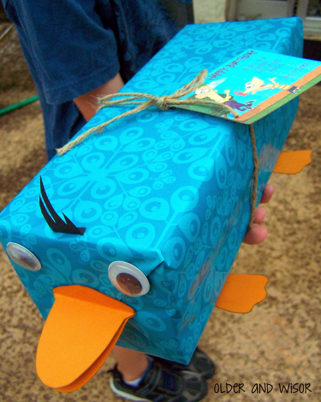 Gift Wrapping Ideas For Kids
 older and wisor t wrap ideas for kids
