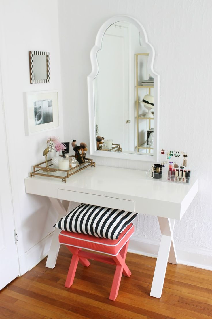 Girls Bedroom Vanity
 891 best Makeup Organization Vanity images on Pinterest