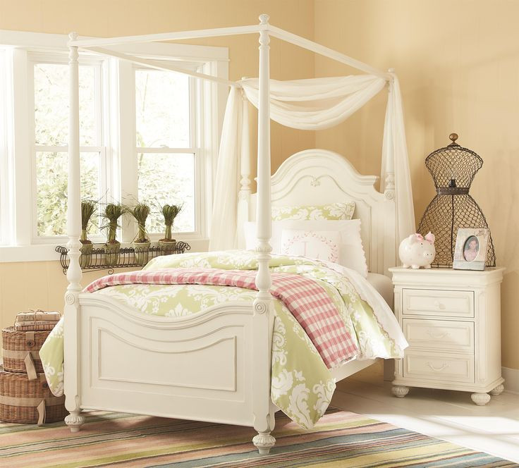 Girls Canopy Bedroom Sets
 11 best Aimee s dream bed images on Pinterest