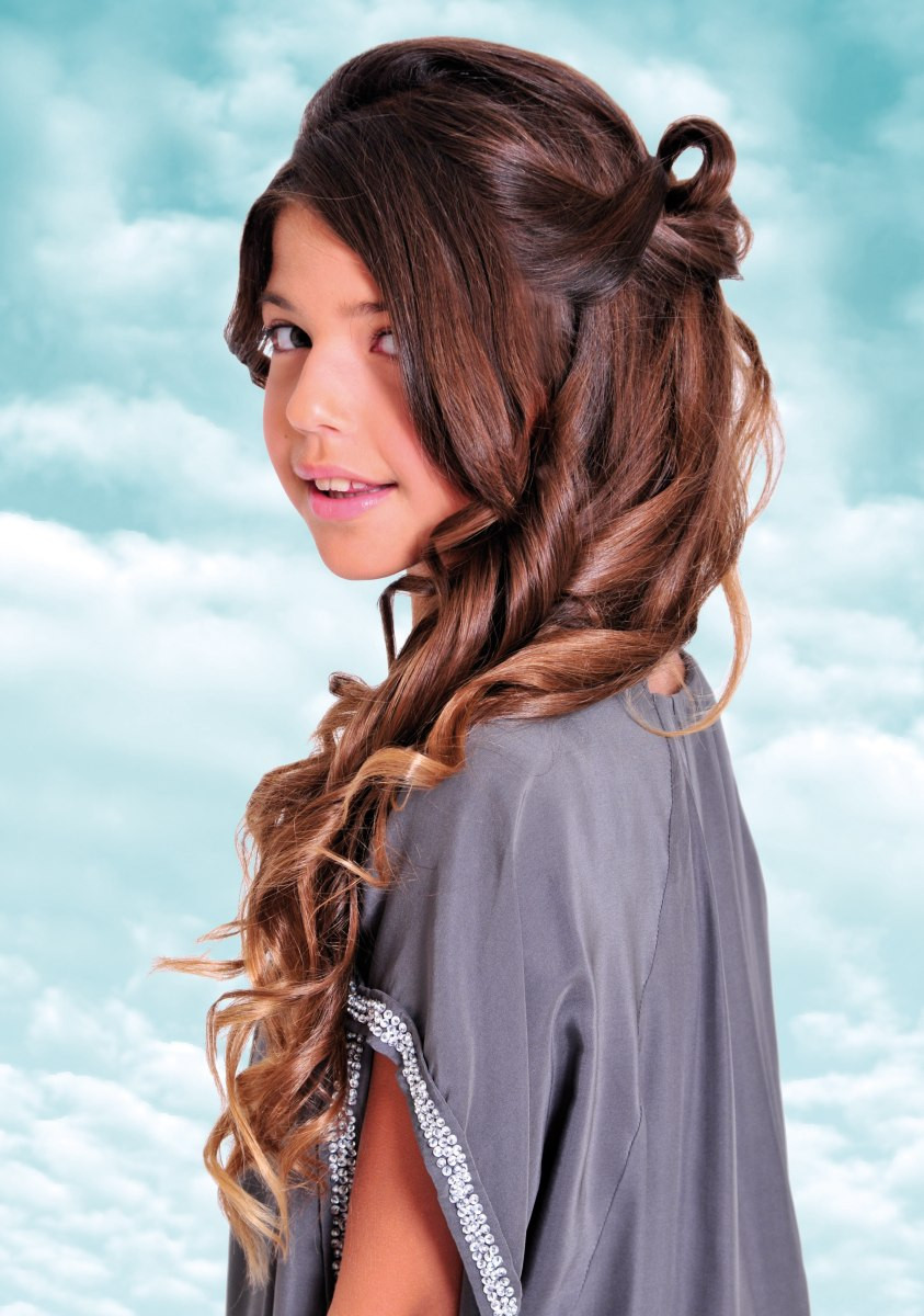 Girls Long Hairstyle
 Long curled and looped teen girls hairstyle for