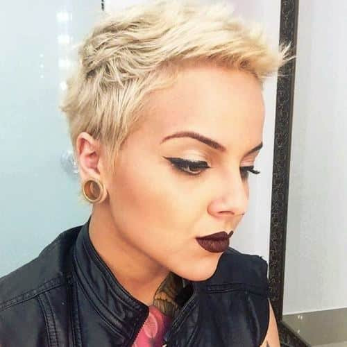 Girls With Boyish Haircuts
 23 Bold Yet Elegant Short Hairstyles for Girls to Look Chic