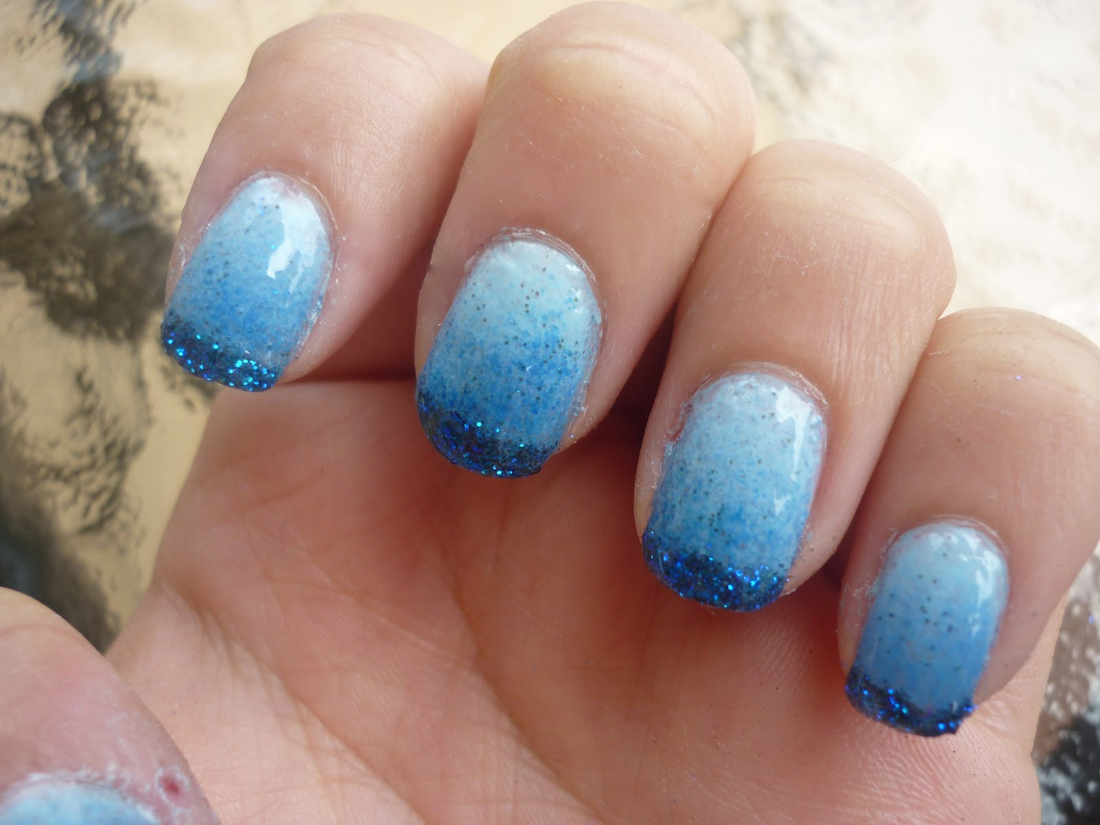 Glitter Ombre Nails Tutorial
 Glitter Ombre Nails Tutorial