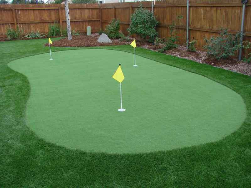 Golf Putting Greens For Backyard
 Golf Putting and Chipping Greens Four Seasons Landscaping