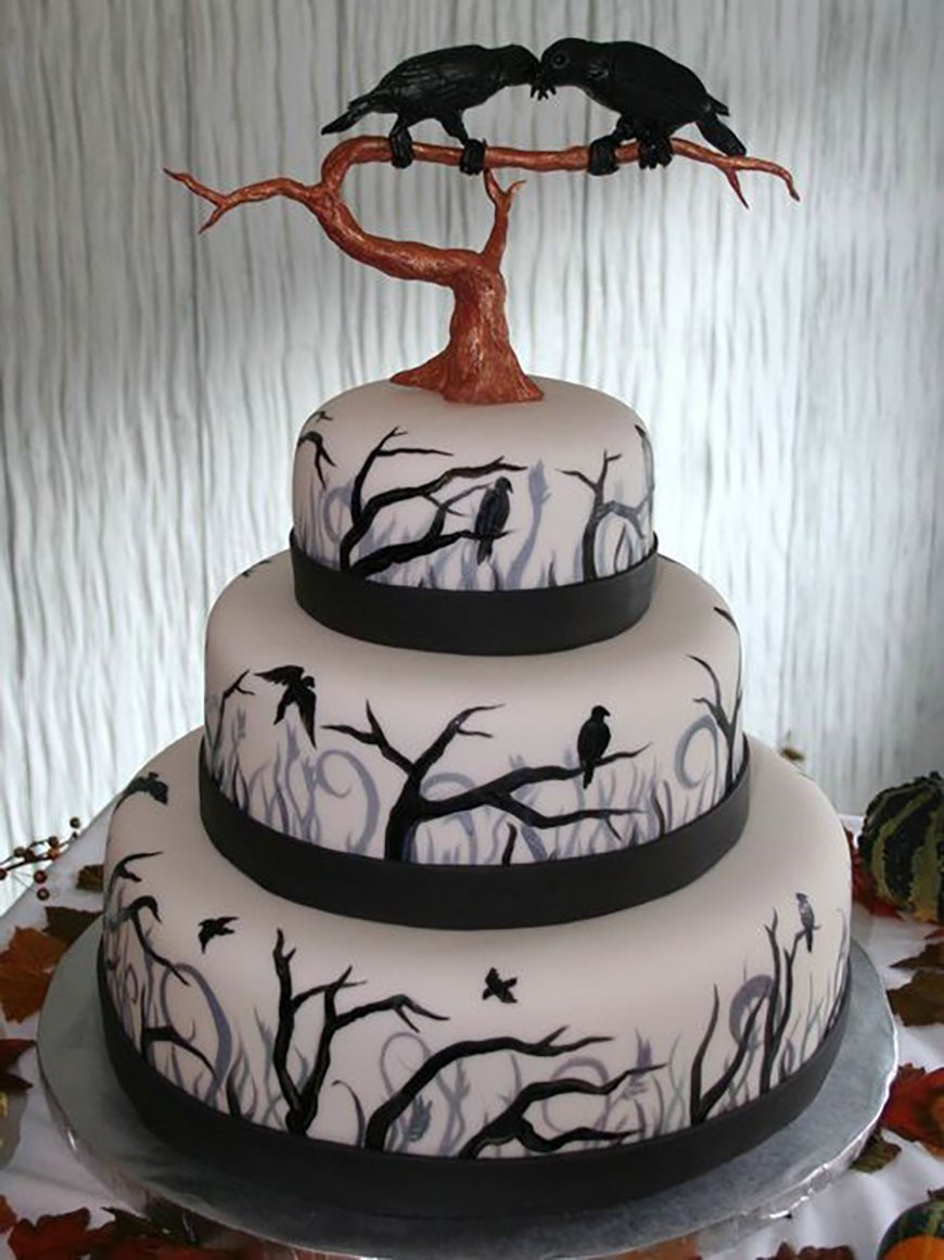 Gothic Birthday Cakes
 23 Halloween Wedding Cakes