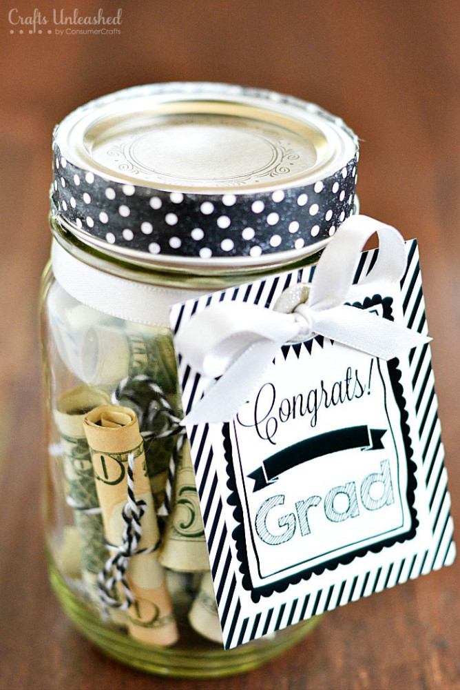 Graduation Day Gift Ideas
 Congrats Grad Free Printable & Graduation Gift Idea