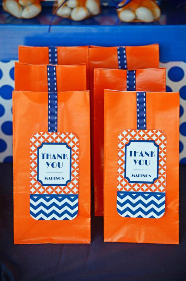 Graduation Gift Bag Ideas
 19 of the Best Graduation Party Favor Ideas Spaceships