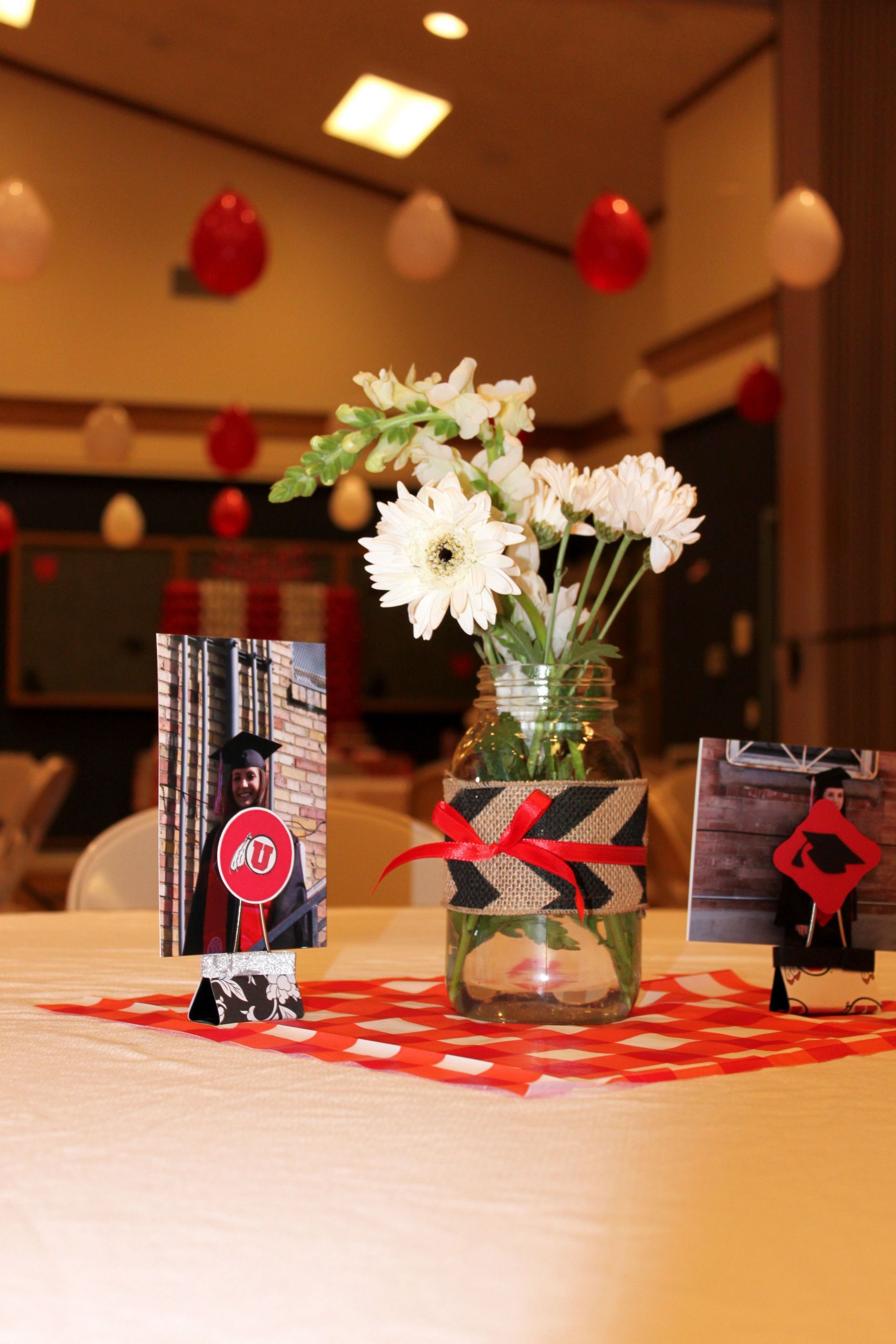 Graduation Gift Table Ideas
 Centerpieces