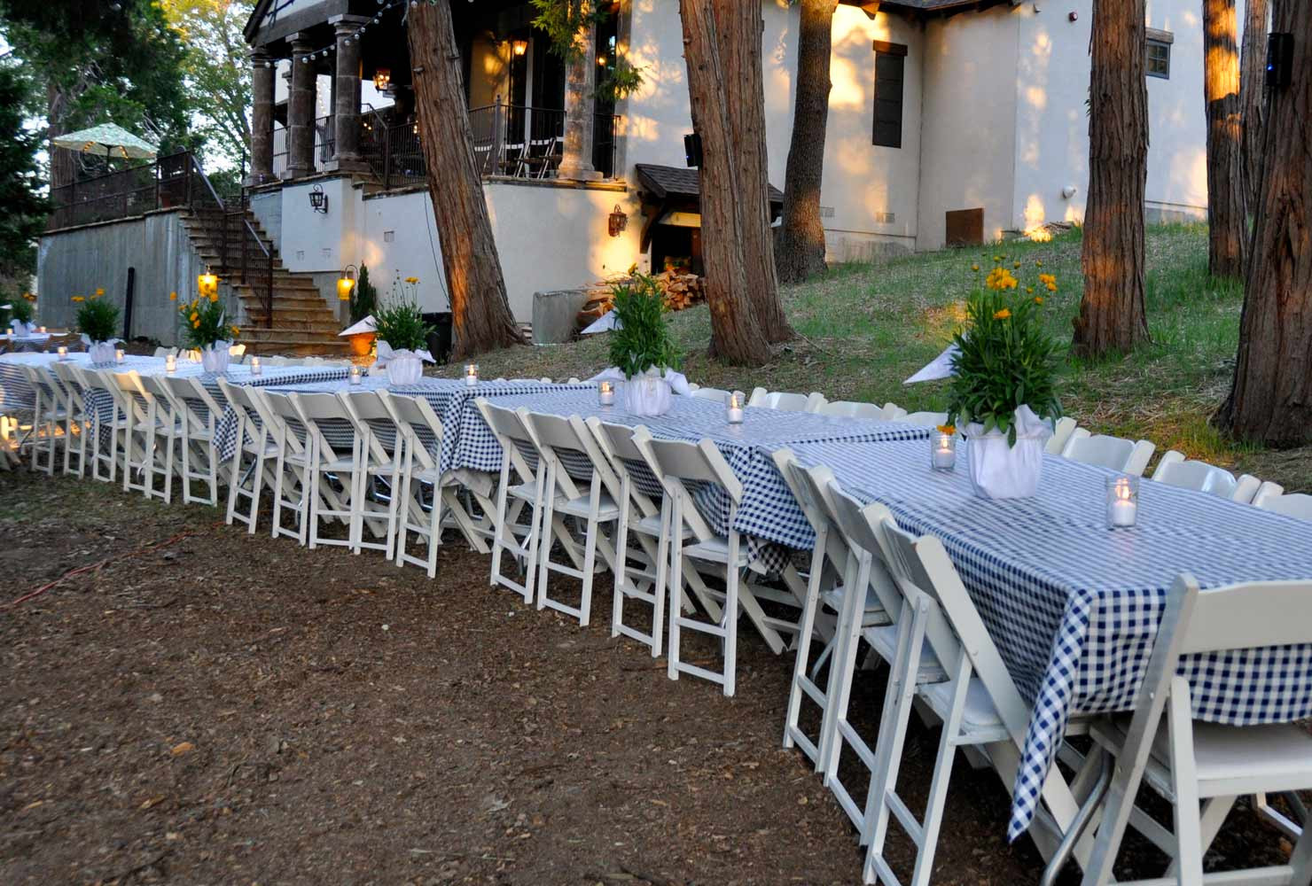 Graduation Party Ideas Backyard
 10 Some of the Coolest Designs of How to Make Graduation