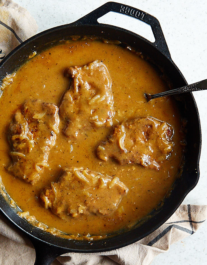 Gravy For Lamb Chops
 The Best Smothered Pork Chops i FOOD Blogger