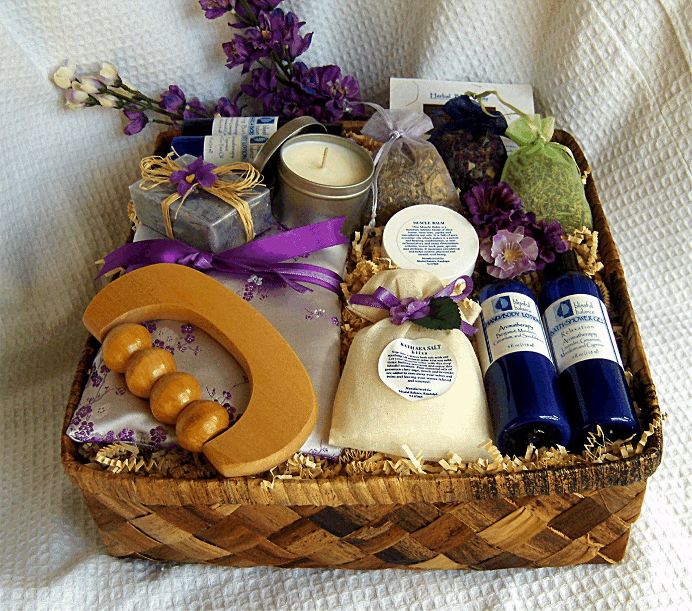 Great Ideas For Gift Baskets
 Wholesale Gift Basket Supplies and its types Product Reviews