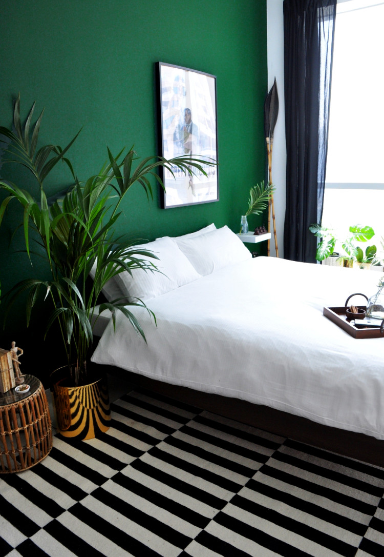 Green Walls Bedroom
 26 Awesome Green Bedroom Ideas Decoholic