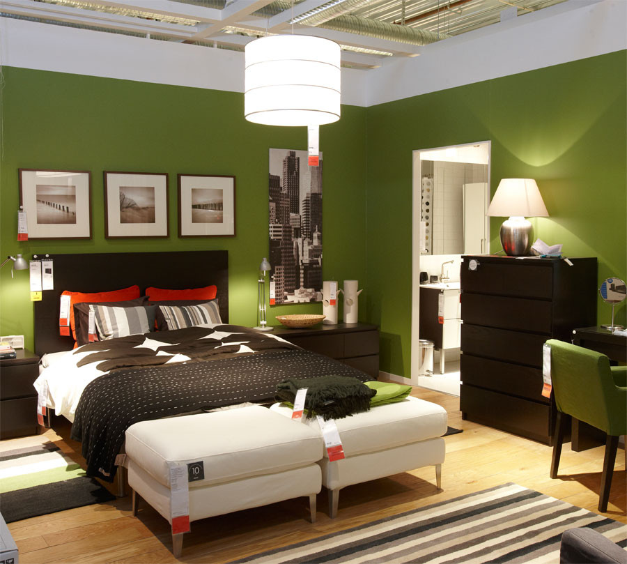 Green Walls Bedroom
 diy home sweet home Master bedroom inspiration