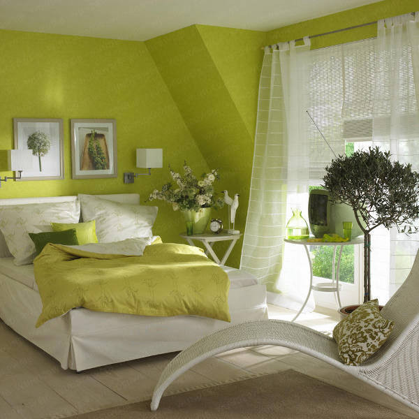 Green Walls Bedroom
 How To Decorate A Bedroom With Green Walls