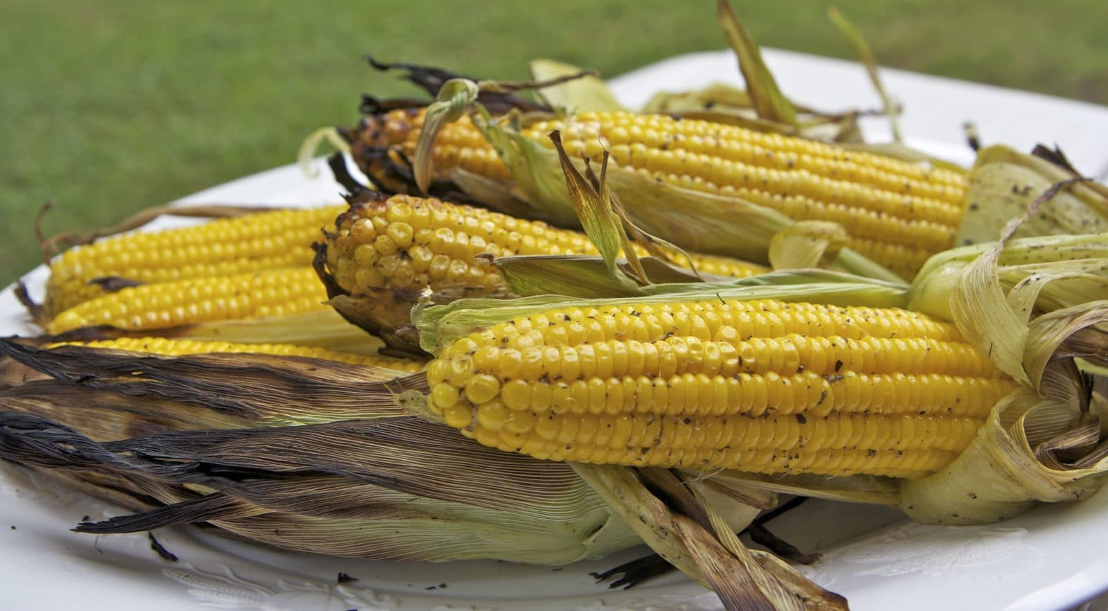 Grilling Corn On The Cob
 Easy Grilled Corn The Cob Recipe