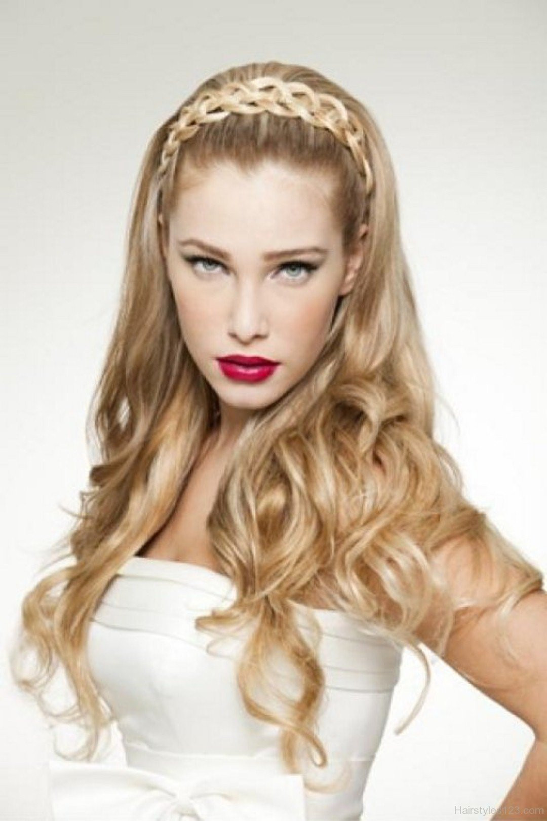 Hairstyles For Long Hair Curly
 20 Vintage Hairstyles for Long Hair in 2016 MagMent