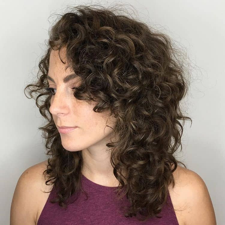 Hairstyles For Mid Length Curly Hair
 20 Glamorous Mid Length Curly Hairstyles for Women