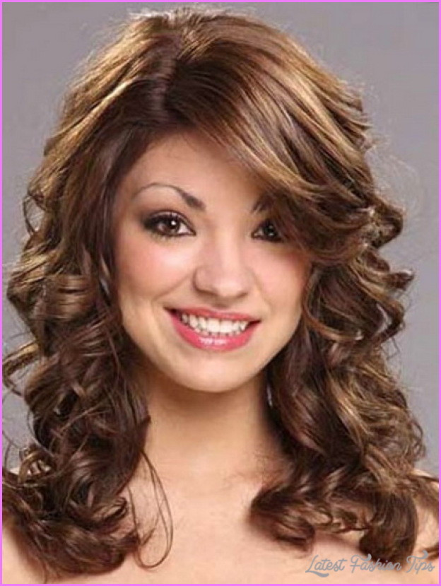 Hairstyles For Mid Length Curly Hair
 Easy medium length haircuts for wavy hair