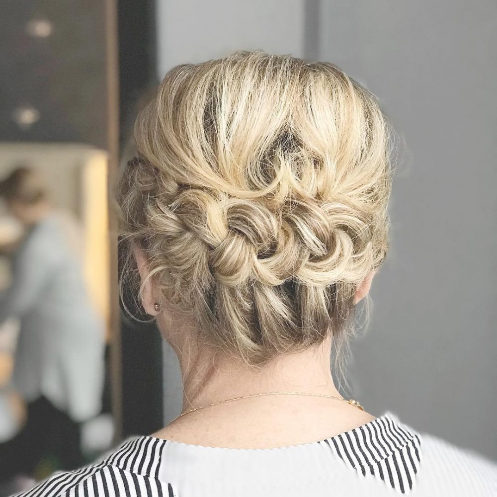 Hairstyles For Wedding Mother Of The Bride
 Mother of the Bride Hairstyles 25 Elegant Looks for 2019