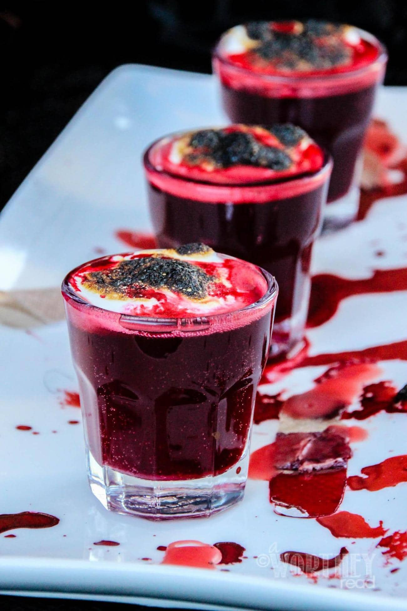 Halloween Cocktail Drinks
 17 Halloween Cocktail Recipes that are Spooktacular An