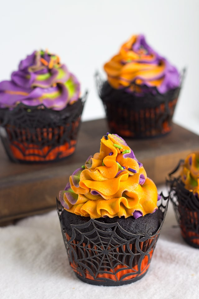 Halloween Cupcakes Pictures
 Halloween Swirled Cupcakes