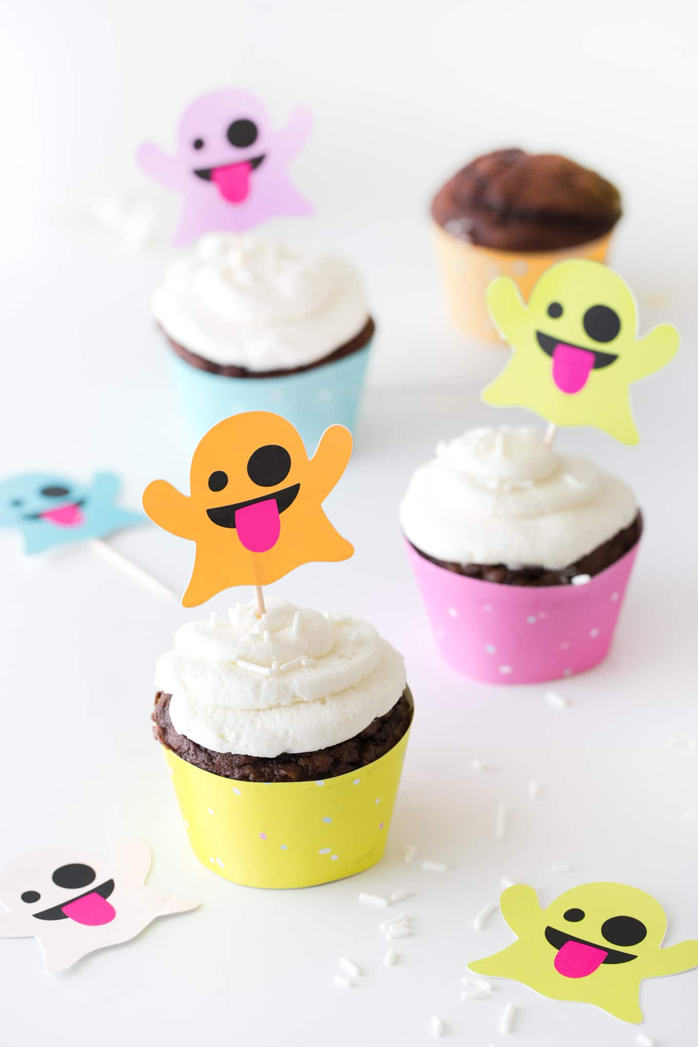 Halloween Cupcakes Toppers
 Halloween Cupcake Toppers Colorful Emoji Ghosts