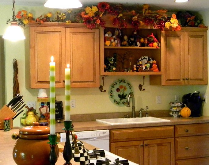 Halloween Kitchen Decorations
 Spooky Halloween Kitchen Decorations to Spice Up Your Mood