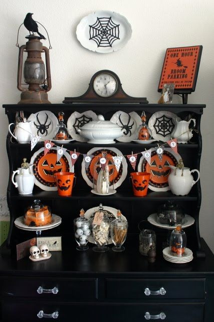 Halloween Kitchen Decorations
 10 Creepy Decorations for Your Halloween Kitchen