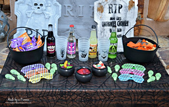 Halloween Teen Party Ideas
 Teen Halloween Party Ideas Made by a Princess