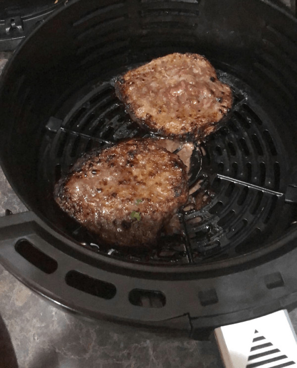 Hamburgers In The Air Fryer
 Air fryer burgers use the air fryer to cook frozen burger