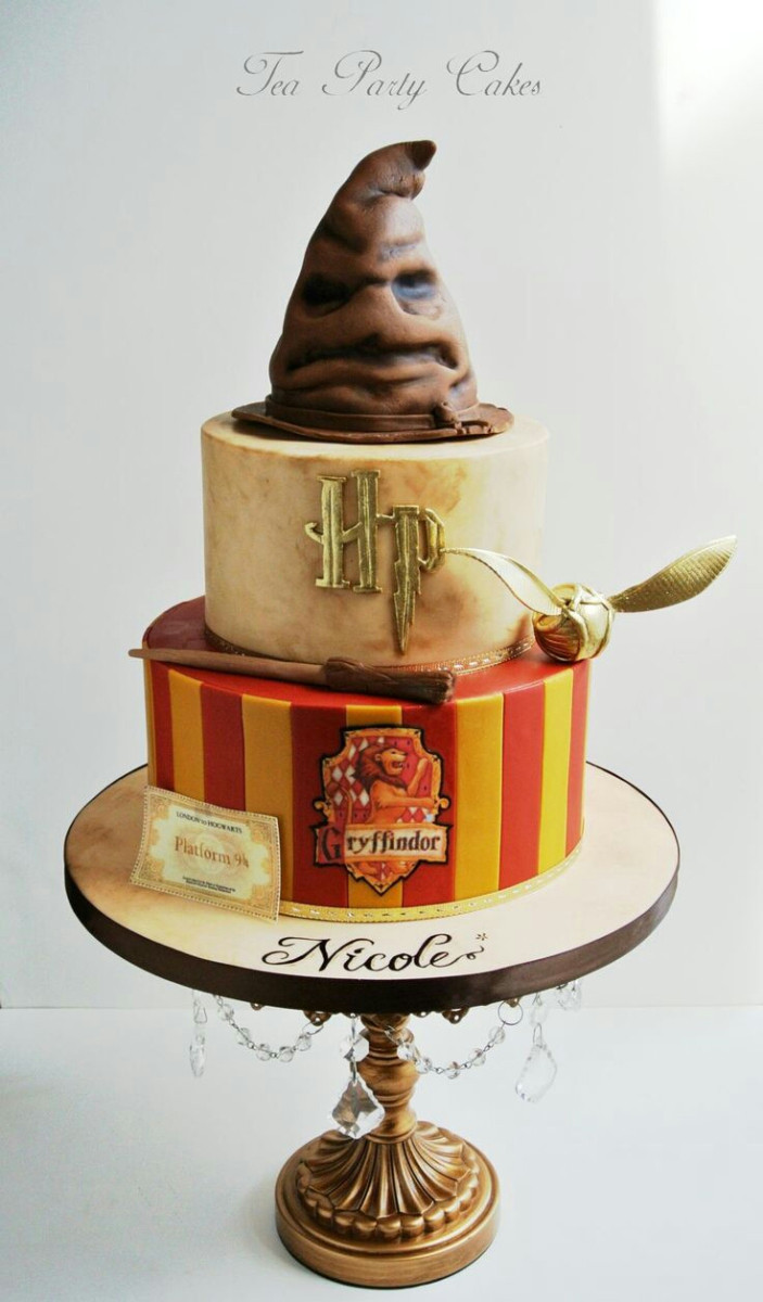 Harry Potter Birthday Cakes
 14 Harry Potter Theme Cakes That Every Fan Girl Boy