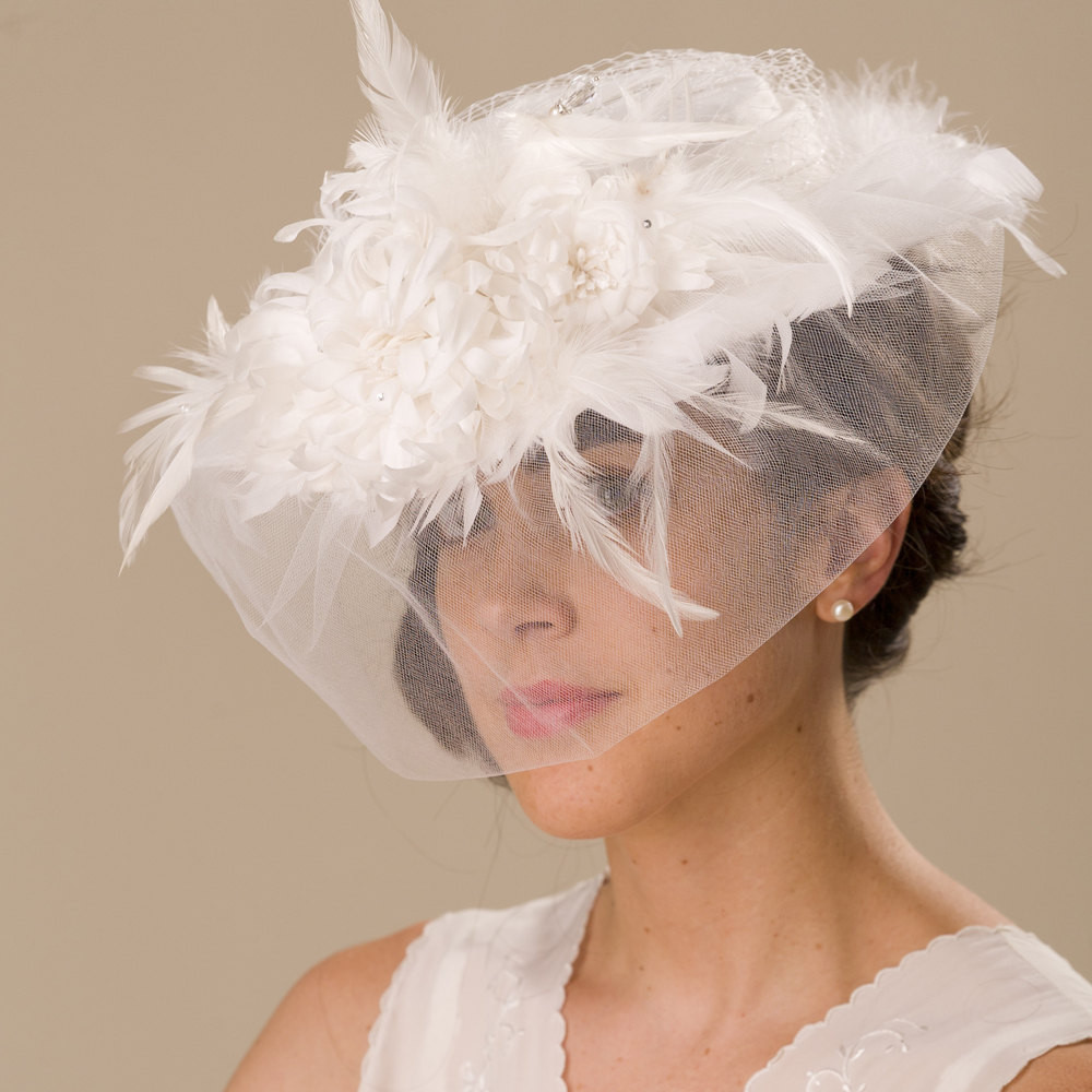 Hat With Veil For Wedding
 Vintage inspired feather adorned wedding hat