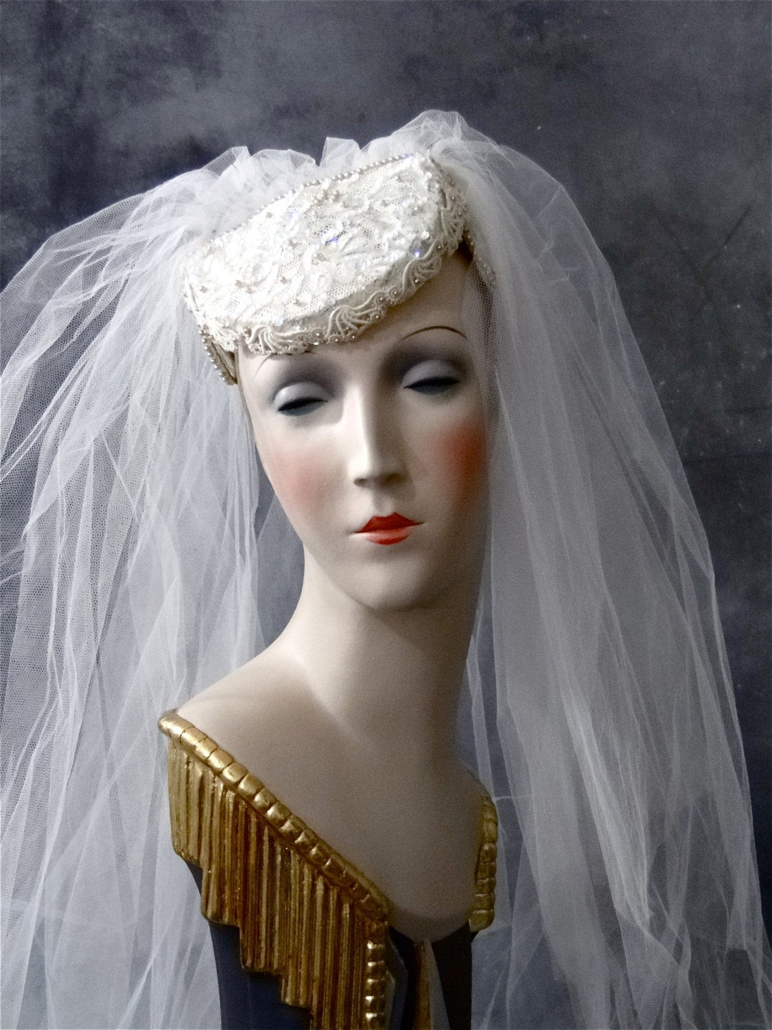 Hat With Veil For Wedding
 Vintage Wedding Hat Veil Beaded Lace Low Pillbox Hat